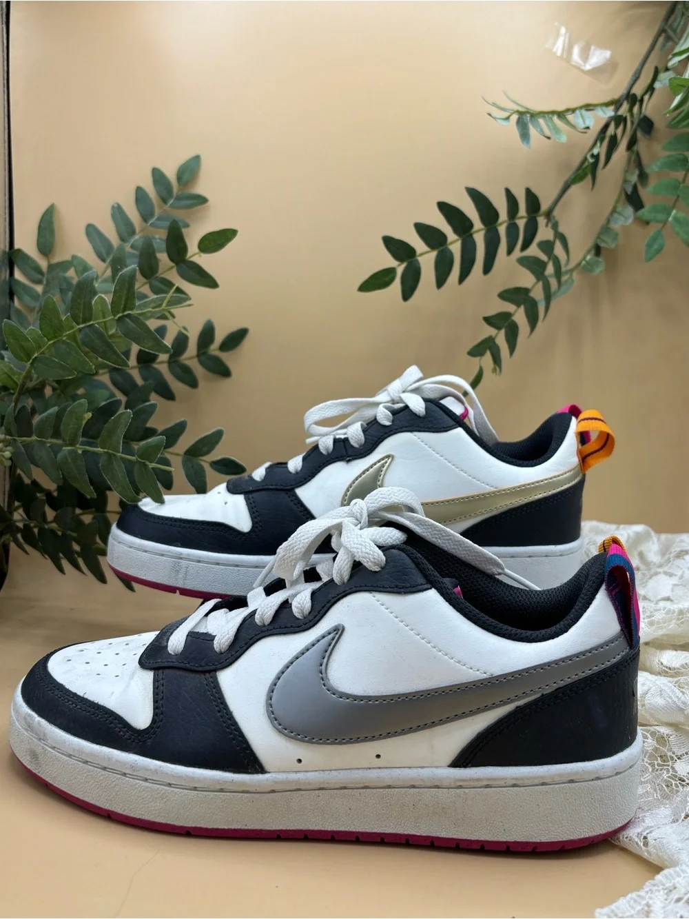 Nike Court Borough Low 2 SE Summit Youths White/Black Shoes DJ0040-100 Size 6Y